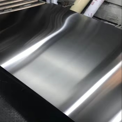 Plaques d'acier inoxydable 304 conservateur transformées pour fabriquer des pièces automobiles telles que des essuie-glaces et des produits moulés