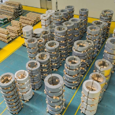 Finition de surface supérieure bobines laminées à chaud en acier inoxydable pour les besoins structurels, automobiles et de construction